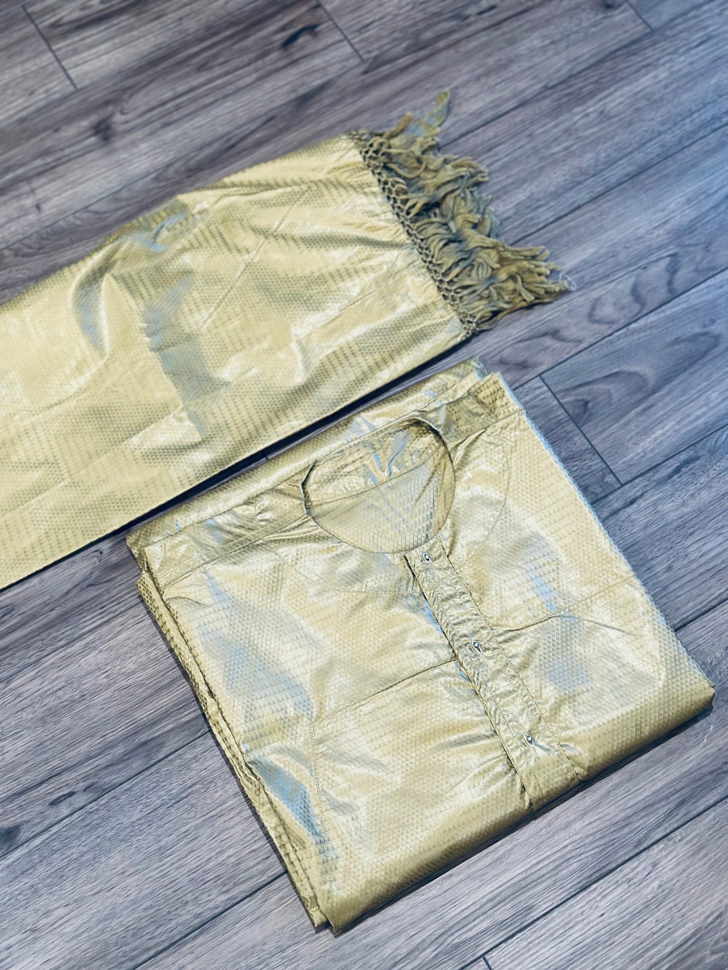 Baye Sohinbou/Baye Lahad – Traditional Mouride Men’s Attire with Matching Scarf (Getzner Fabric)