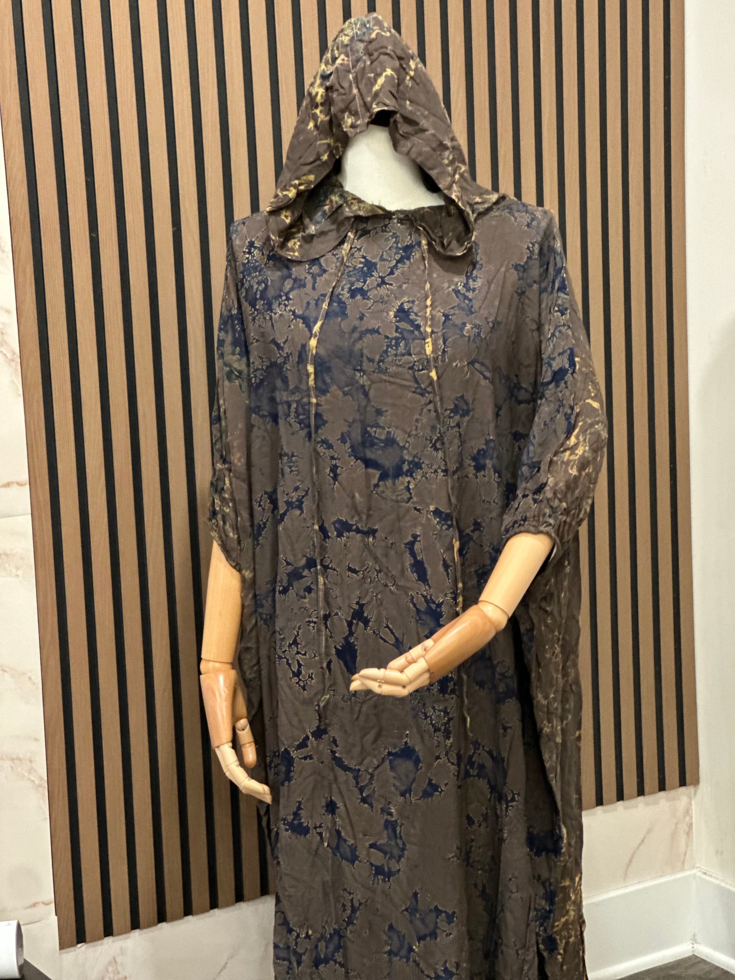 Handmade Tunique with Hoodie — Tie-Dye Fabric