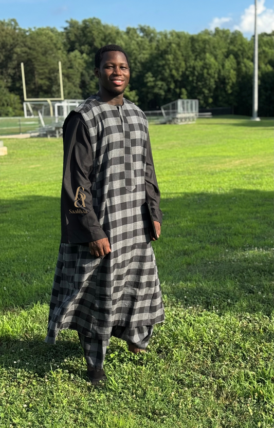 Baye Fall Laxasay – 3-Piece Set in Grey & Black (Faxiya, Djiteul, Thiaya)