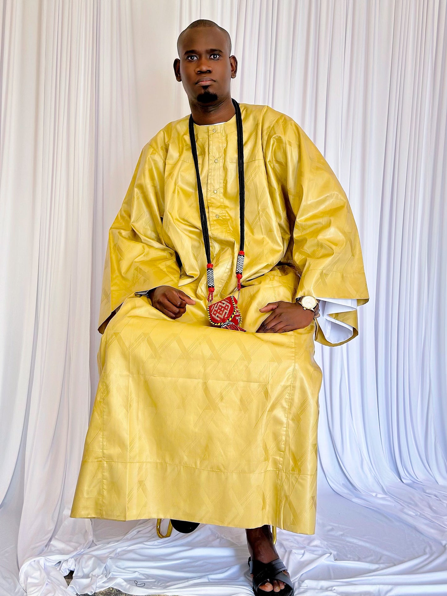 Baye Sohinbou – Traditional Senegalese Mouride Men’s Attire (Bazin Riche Fabric)